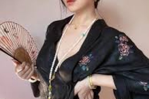 周星驰新片《女足》拍摄现场曝光：简陋设备引发全民大讨论星爷葫芦里卖的什么药？